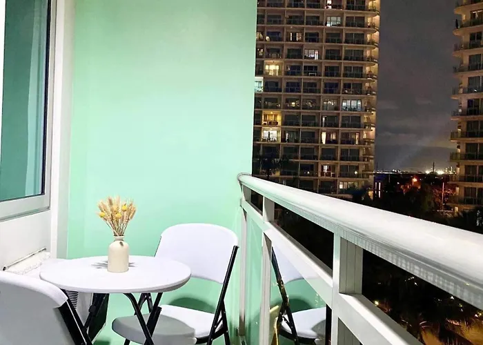 Positano Tower View With Ps4 - Azure Paranaque *